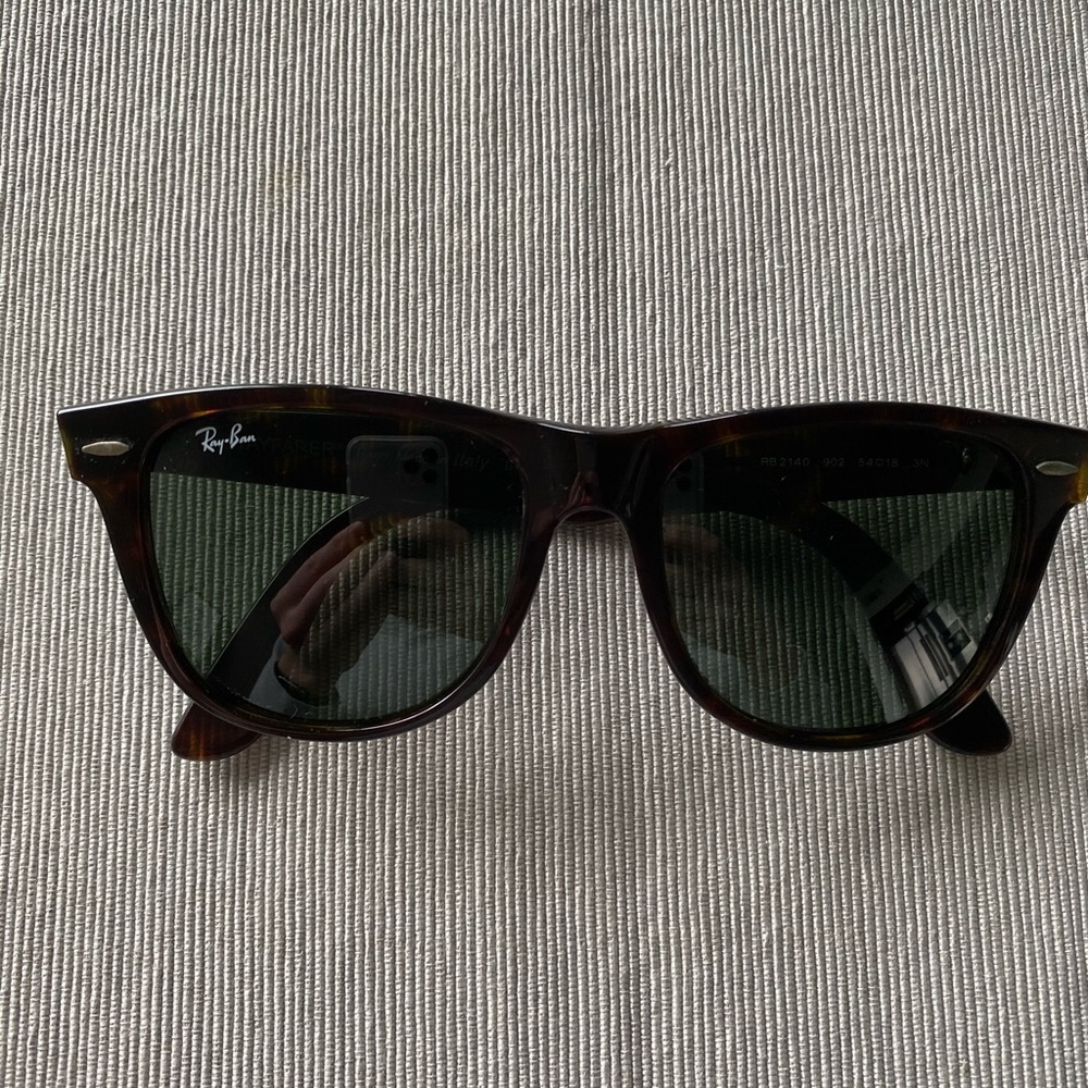 Oversized (54mm) Ray-Ban Wayfarer Sunglasses